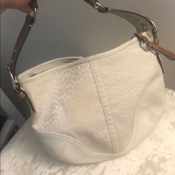 Cute Spring/Summer Coach bag - Picture 4 of 4